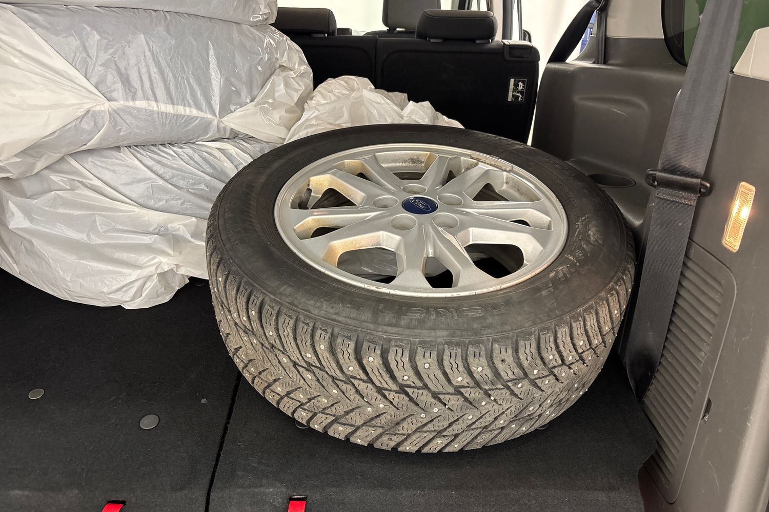 Ford Grand Tourneo Connect vaihtoauto