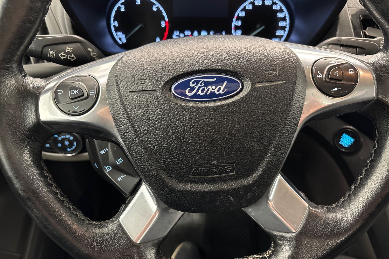 Ford Grand Tourneo Connect vaihtoauto