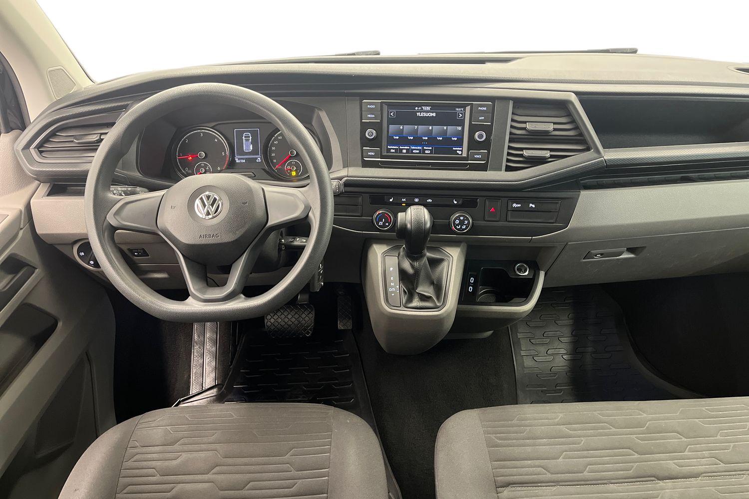Volkswagen Caravelle vaihtoauto