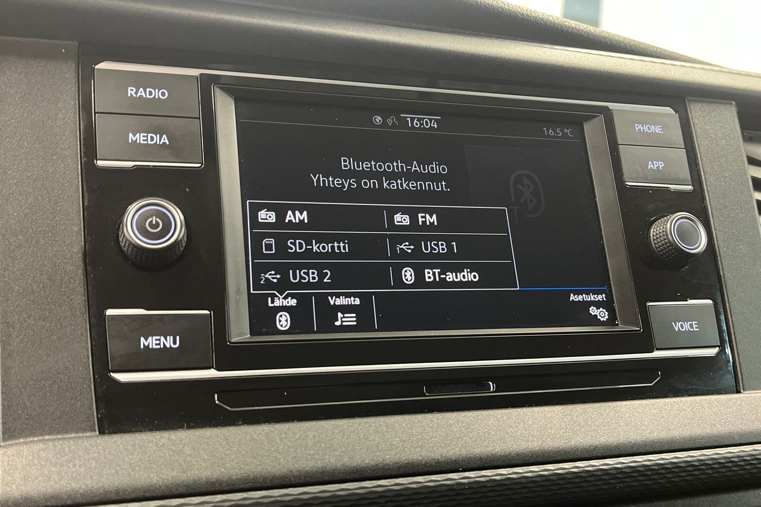 Volkswagen Caravelle vaihtoauto