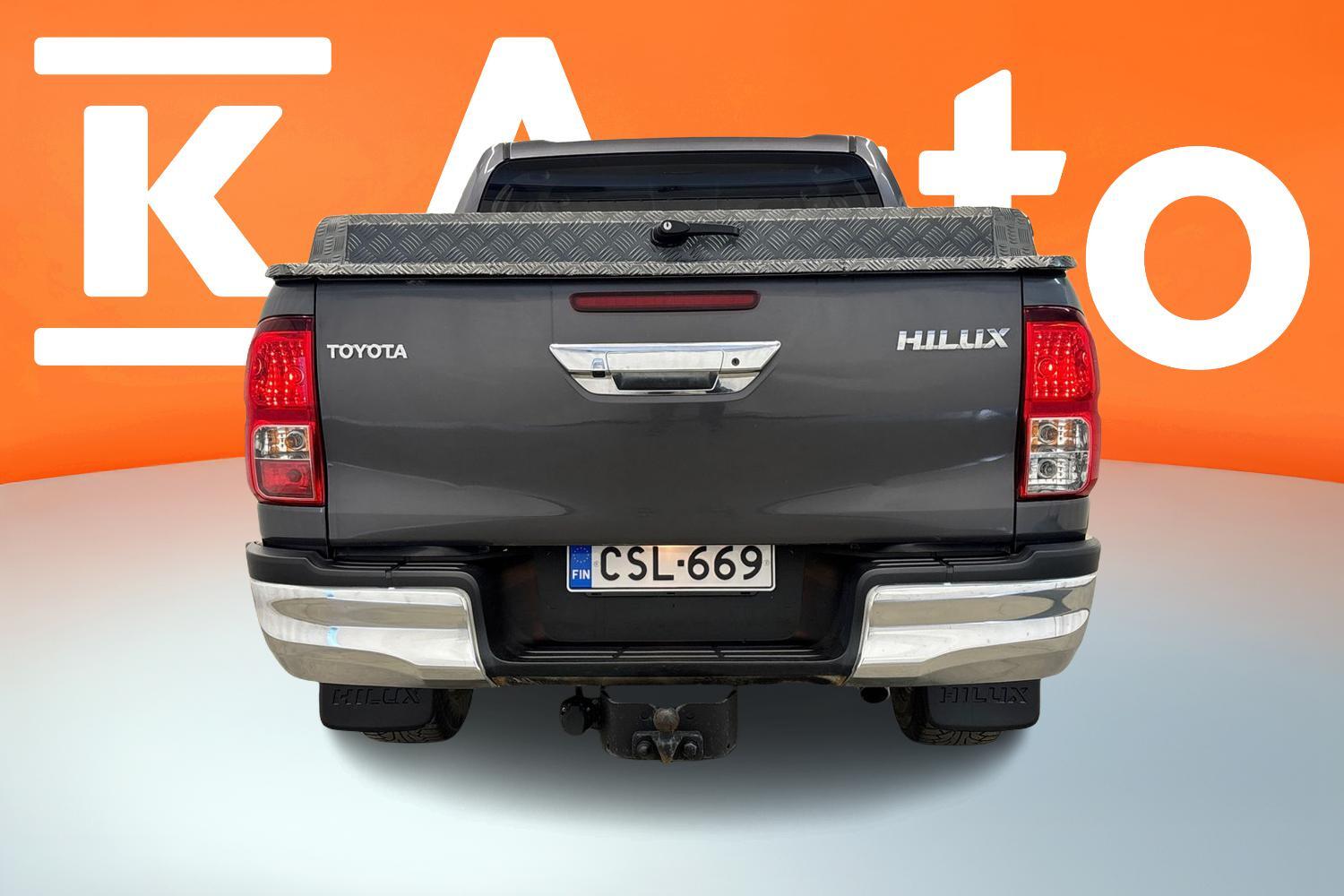 Toyota Hilux vaihtoauto