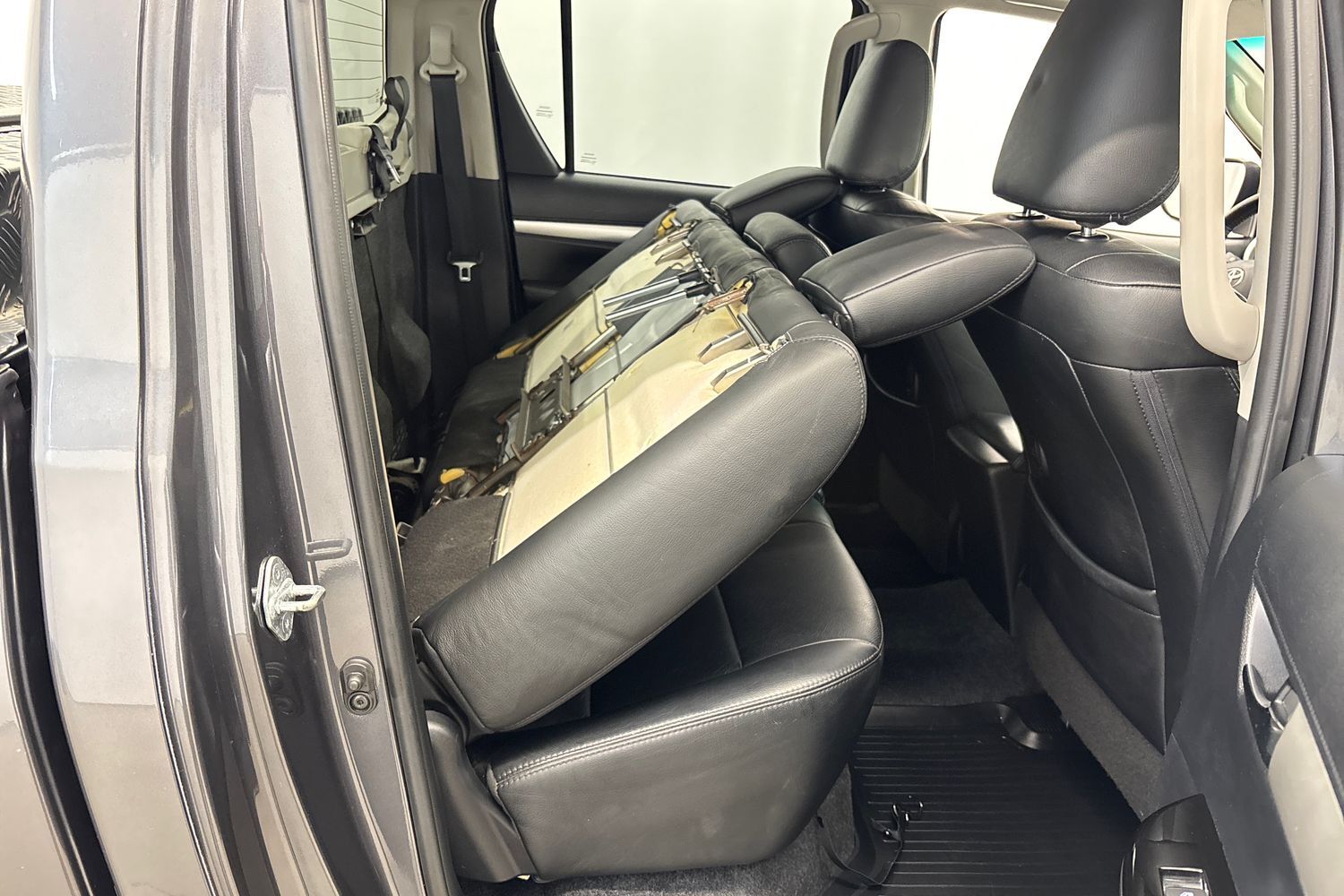 Toyota Hilux vaihtoauto