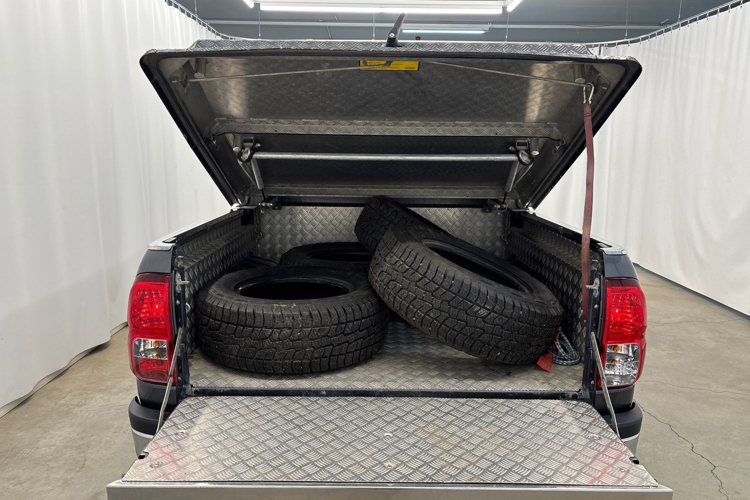 Toyota Hilux vaihtoauto