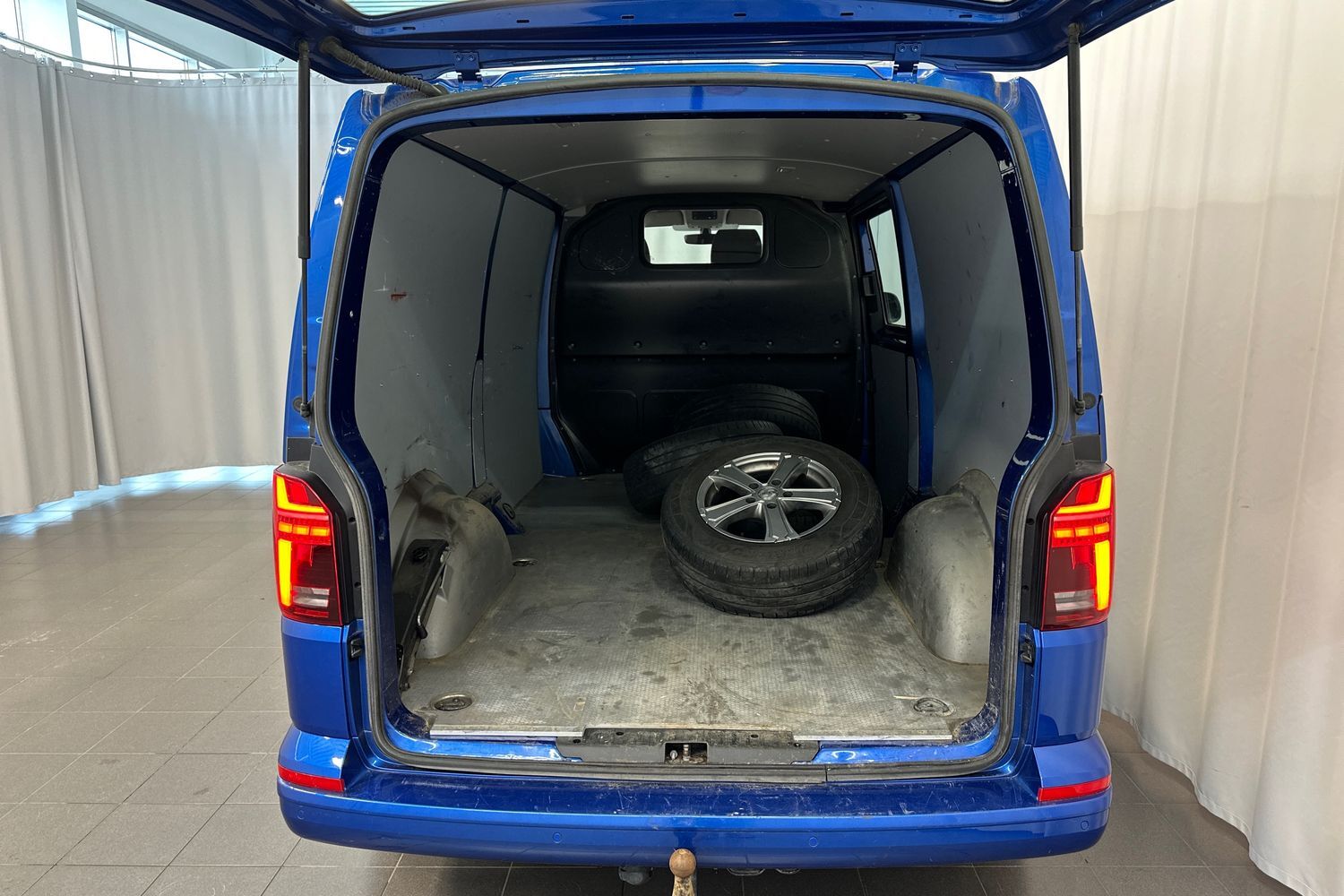 Volkswagen Transporter vaihtoauto