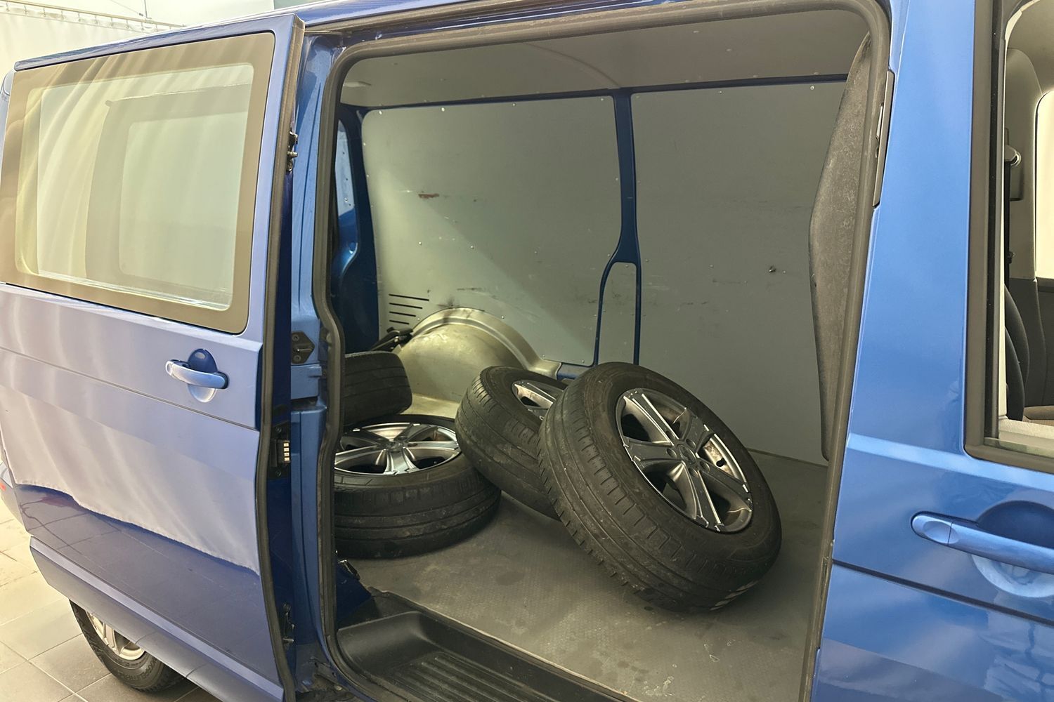 Volkswagen Transporter vaihtoauto