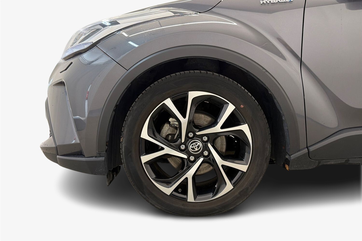 Toyota C-HR vaihtoauto