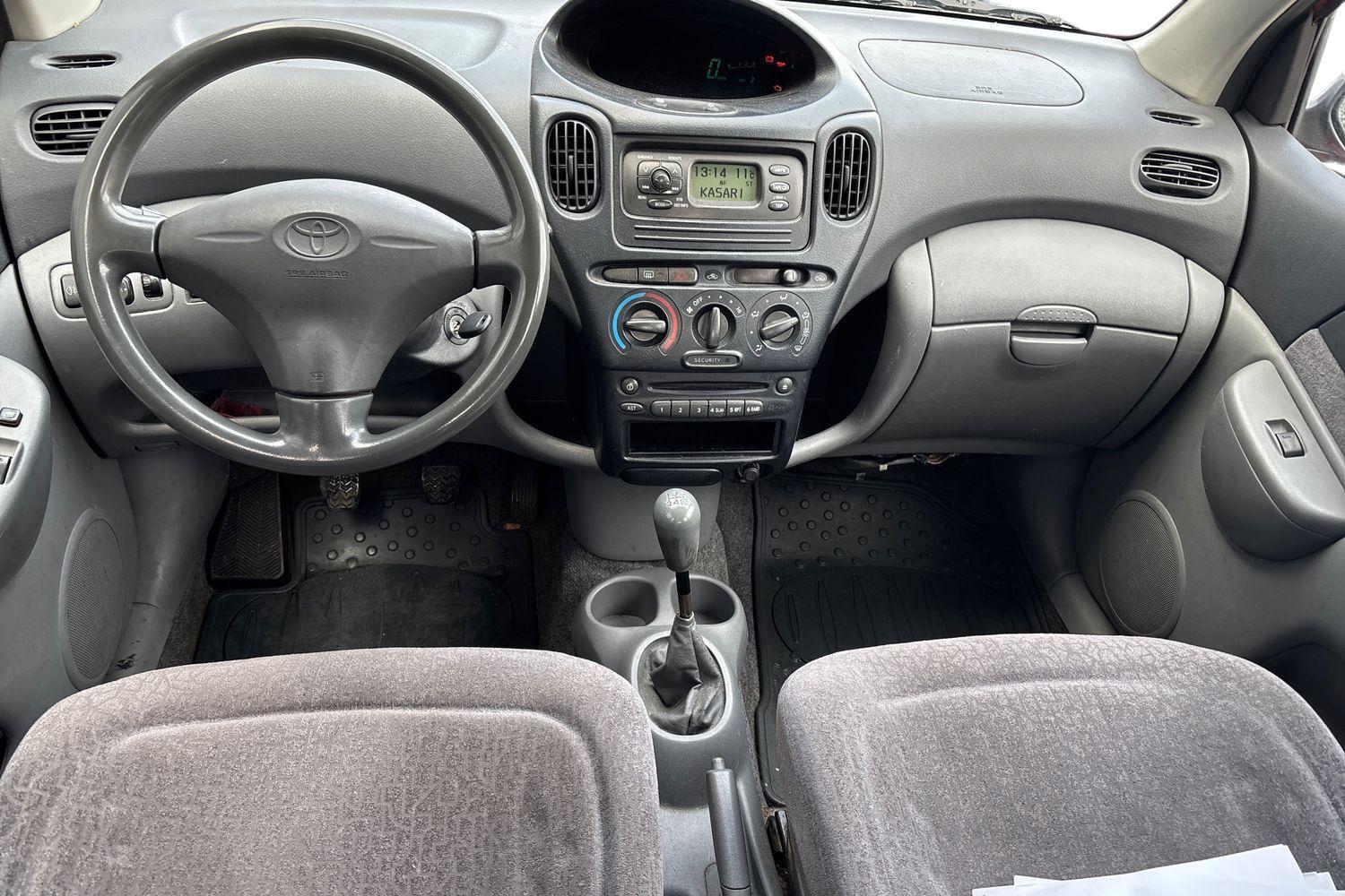 Toyota Yaris vaihtoauto
