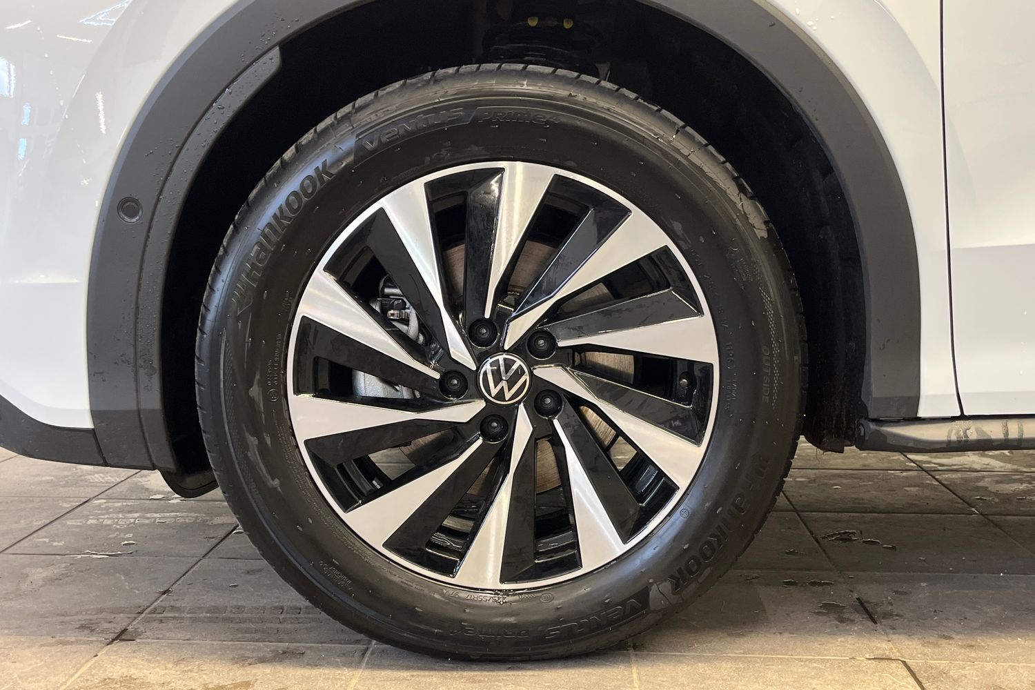 Volkswagen T-Roc vaihtoauto