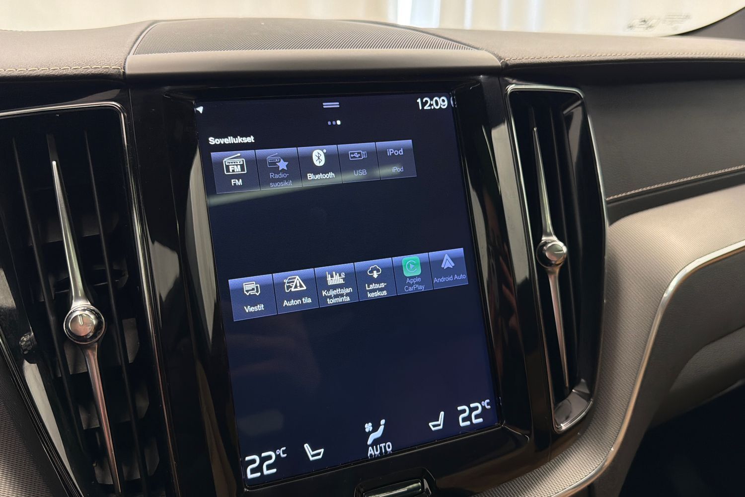 Volvo XC60 vaihtoauto
