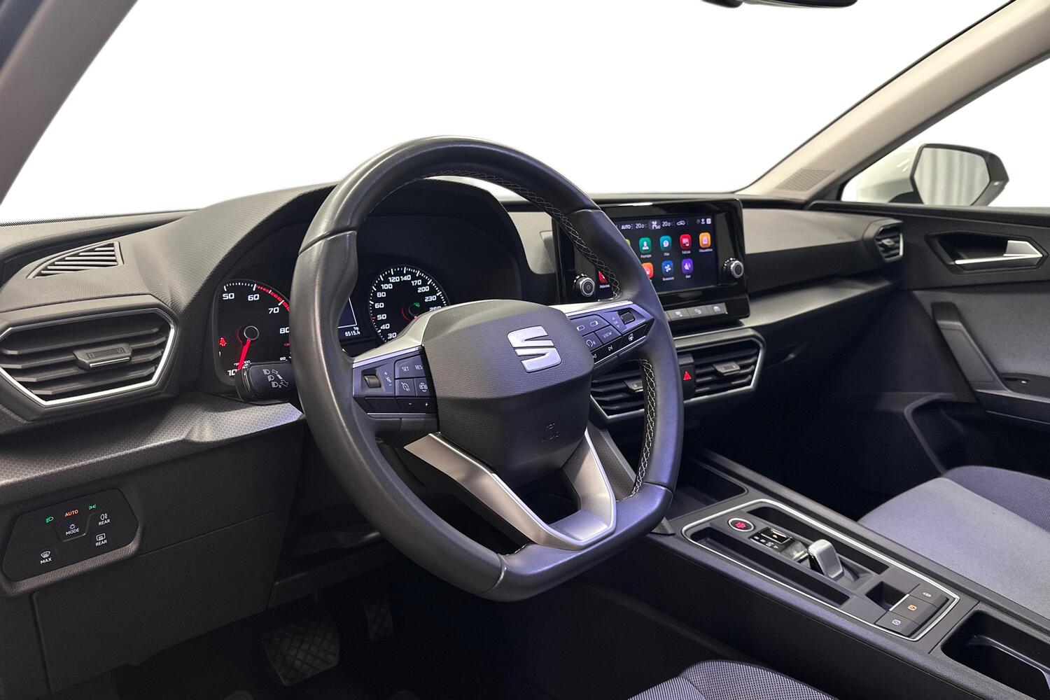 SEAT Leon Sportstourer vaihtoauto