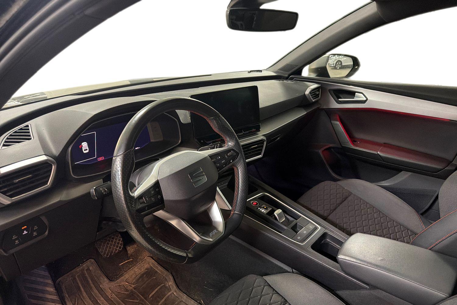 SEAT Leon Sportstourer vaihtoauto