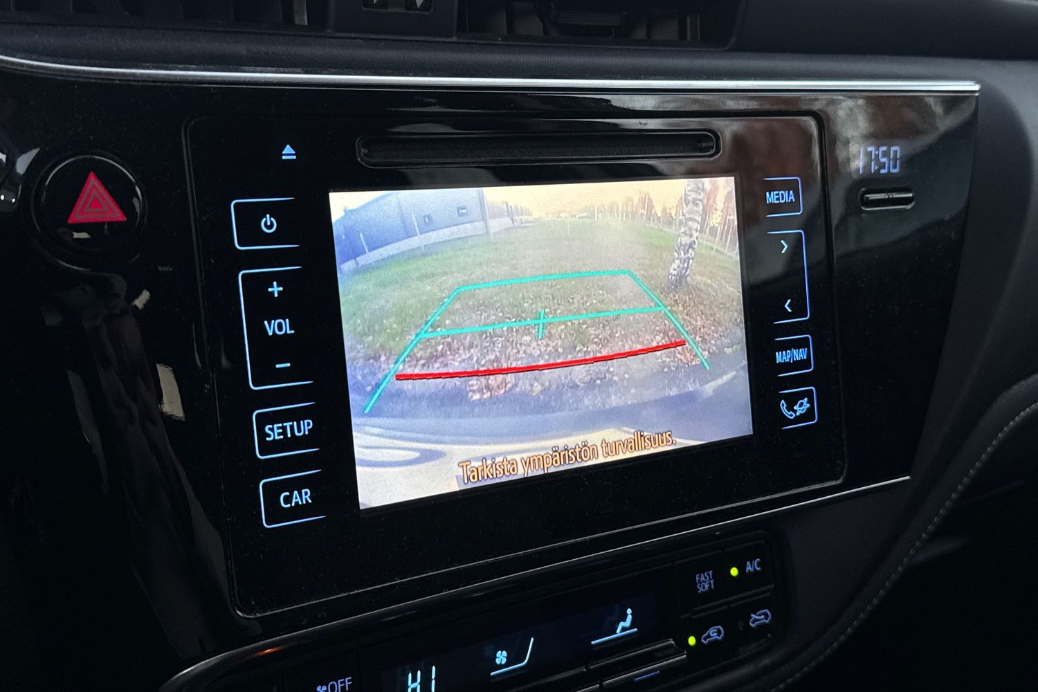 Toyota Auris vaihtoauto