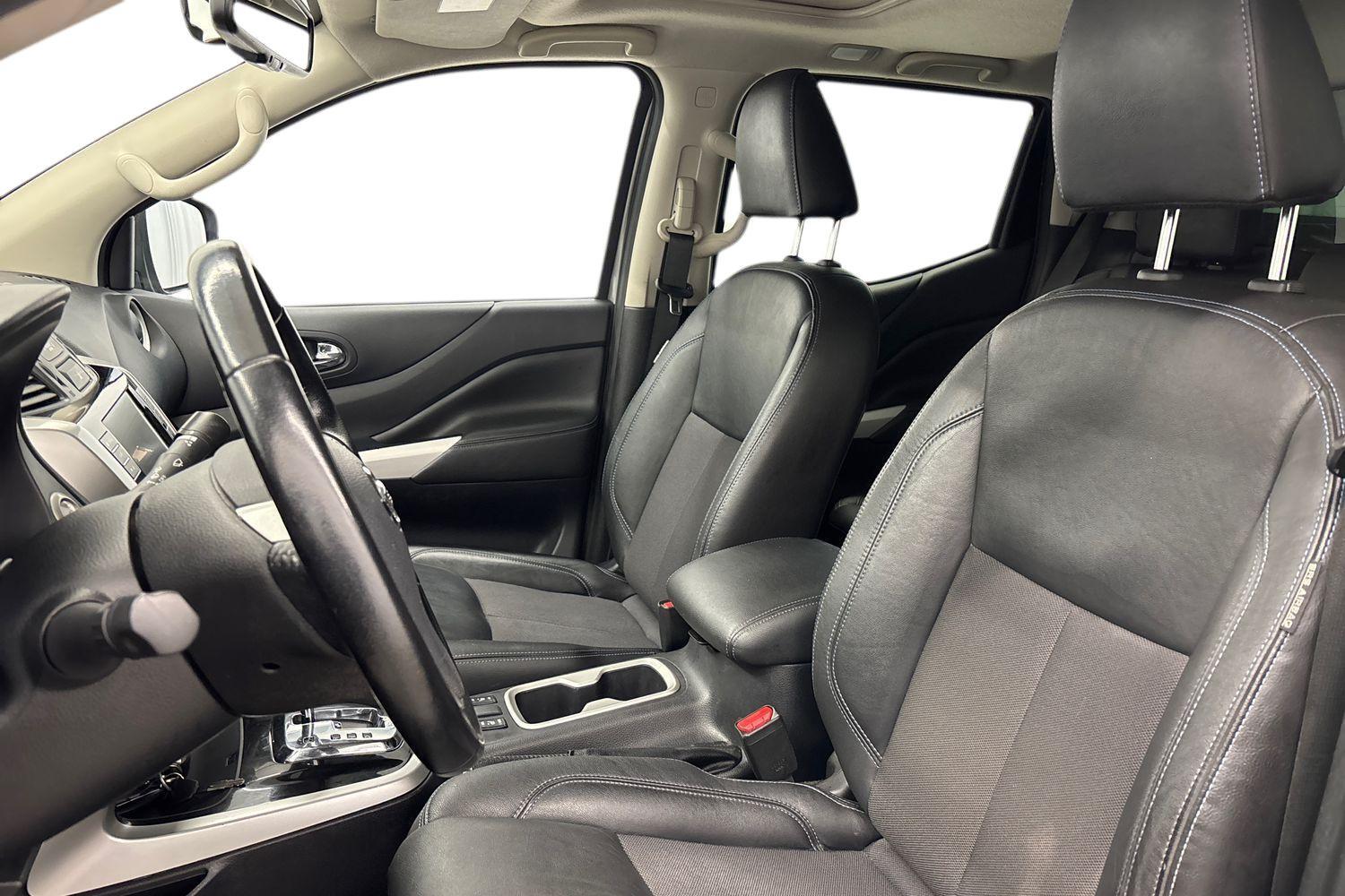 Nissan Navara vaihtoauto