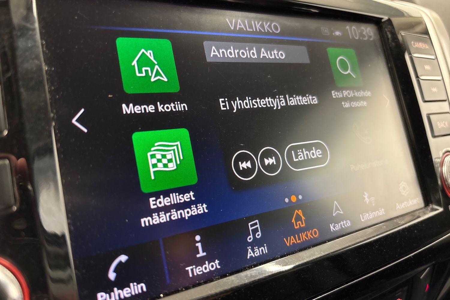 Nissan Navara vaihtoauto
