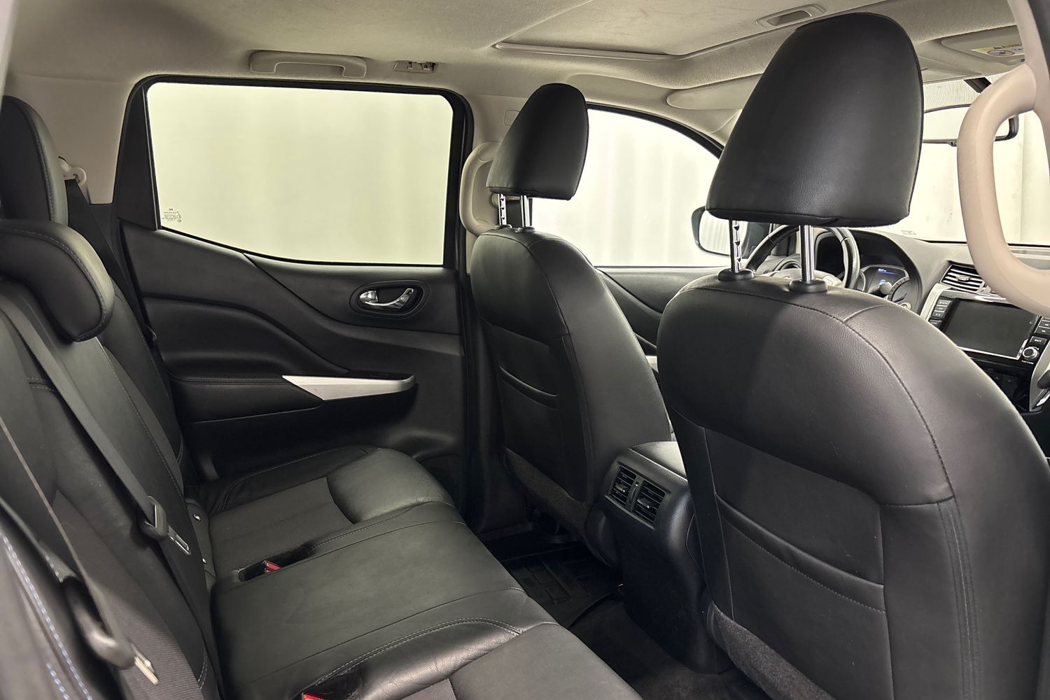 Nissan Navara vaihtoauto
