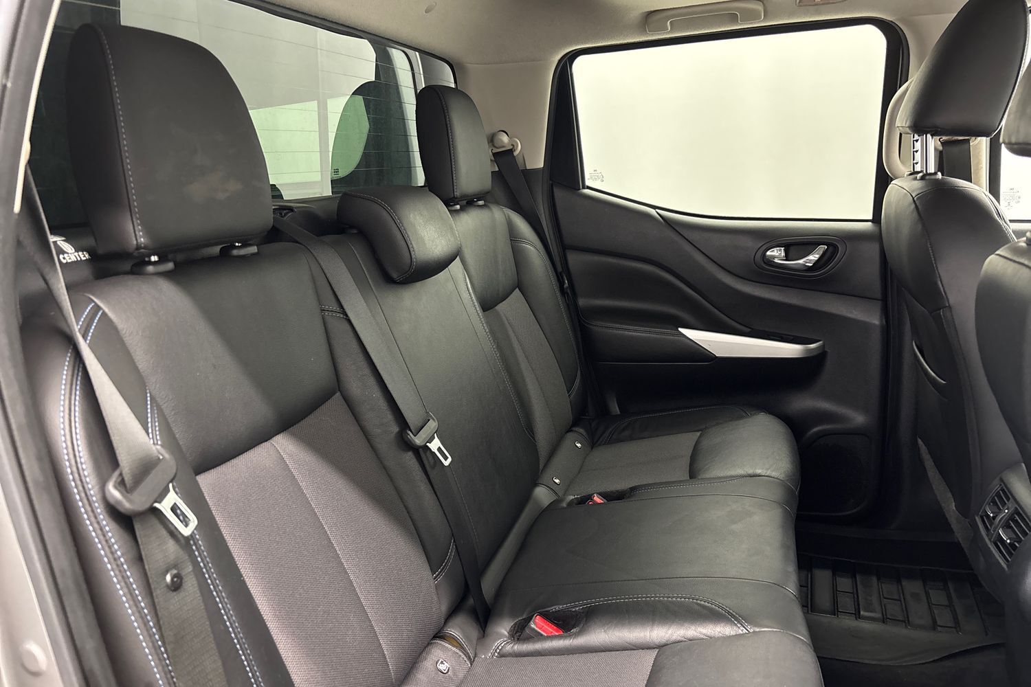 Nissan Navara vaihtoauto