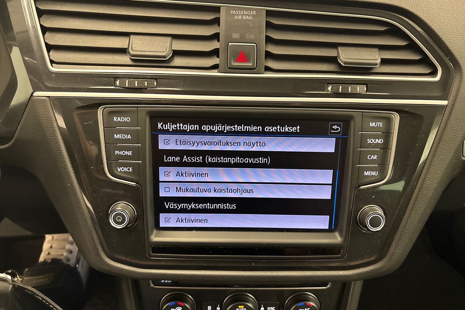 Volkswagen Tiguan vaihtoauto