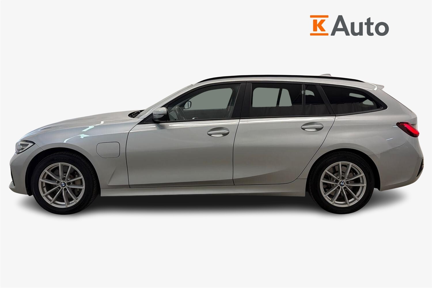 BMW 330 vaihtoauto