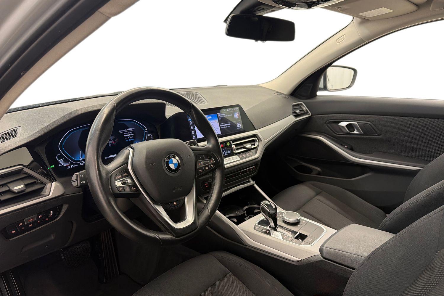 BMW 330 vaihtoauto