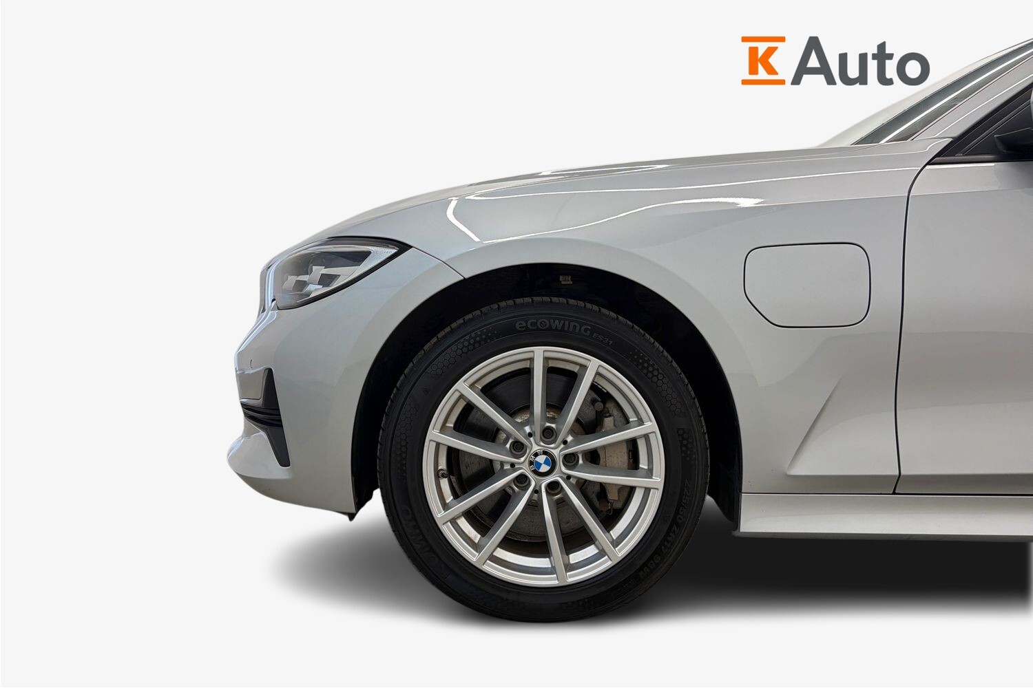 BMW 330 vaihtoauto