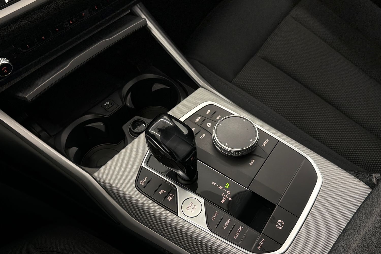 BMW 330 vaihtoauto