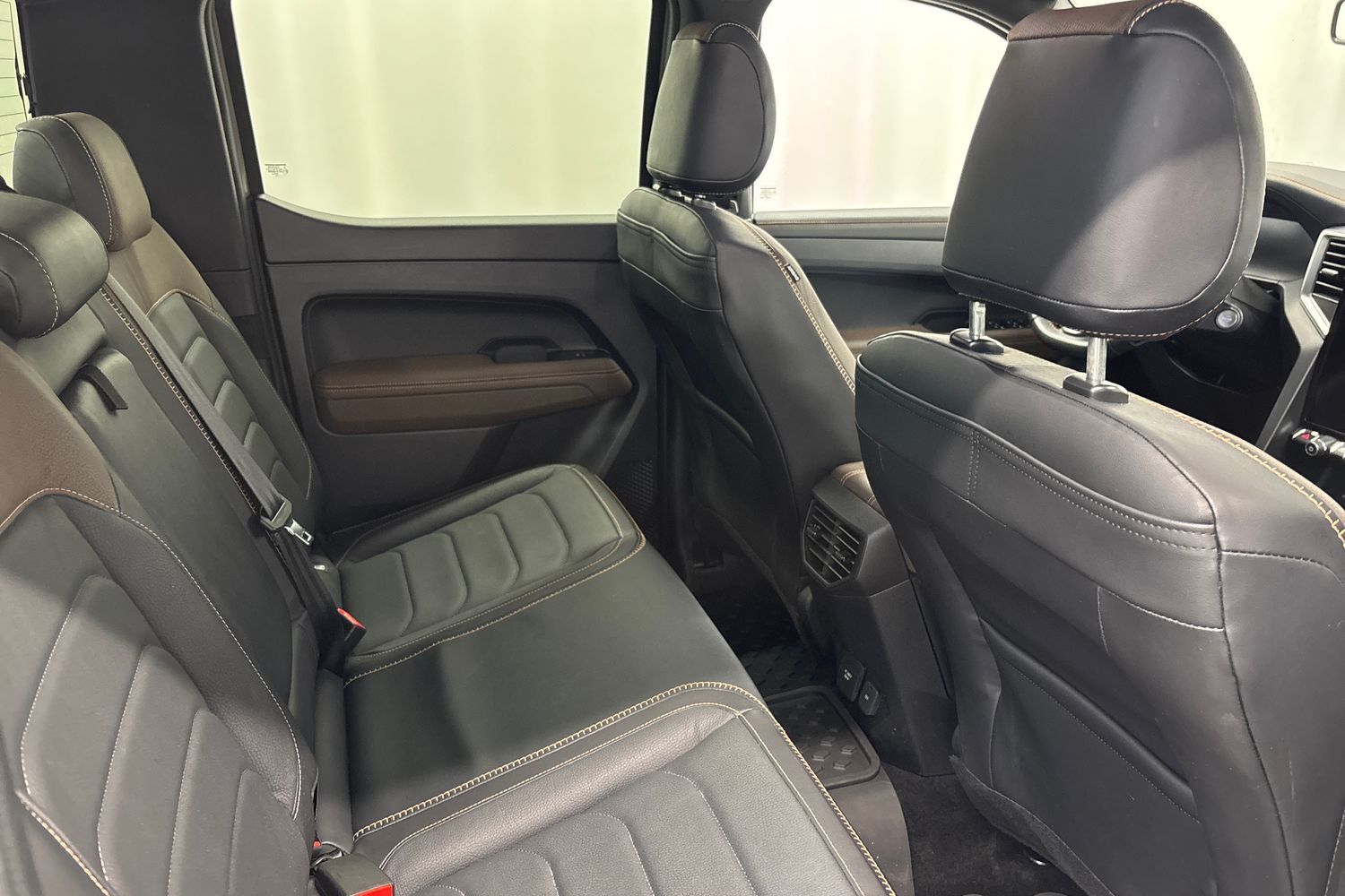 Volkswagen Amarok vaihtoauto