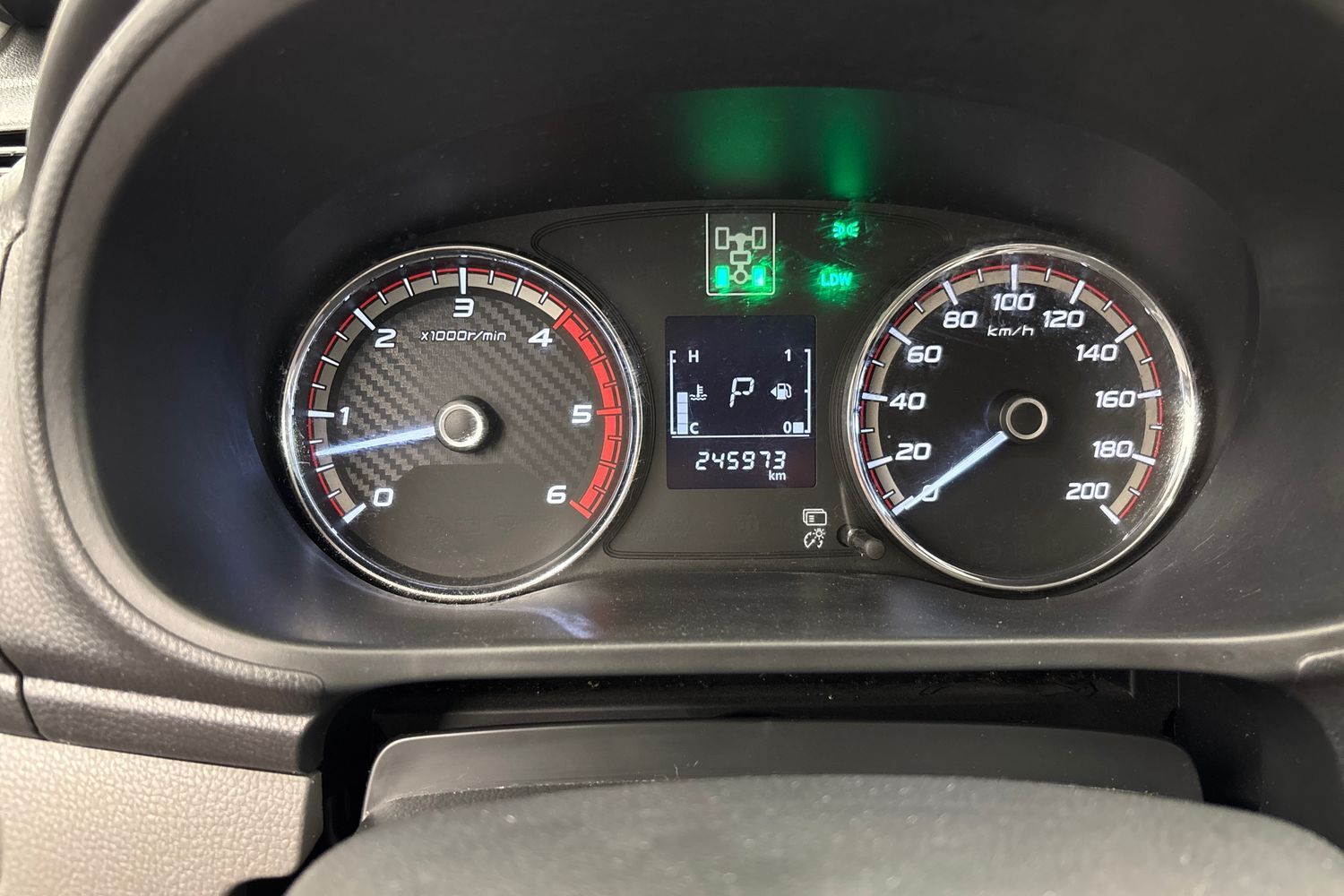 Mitsubishi L200 vaihtoauto