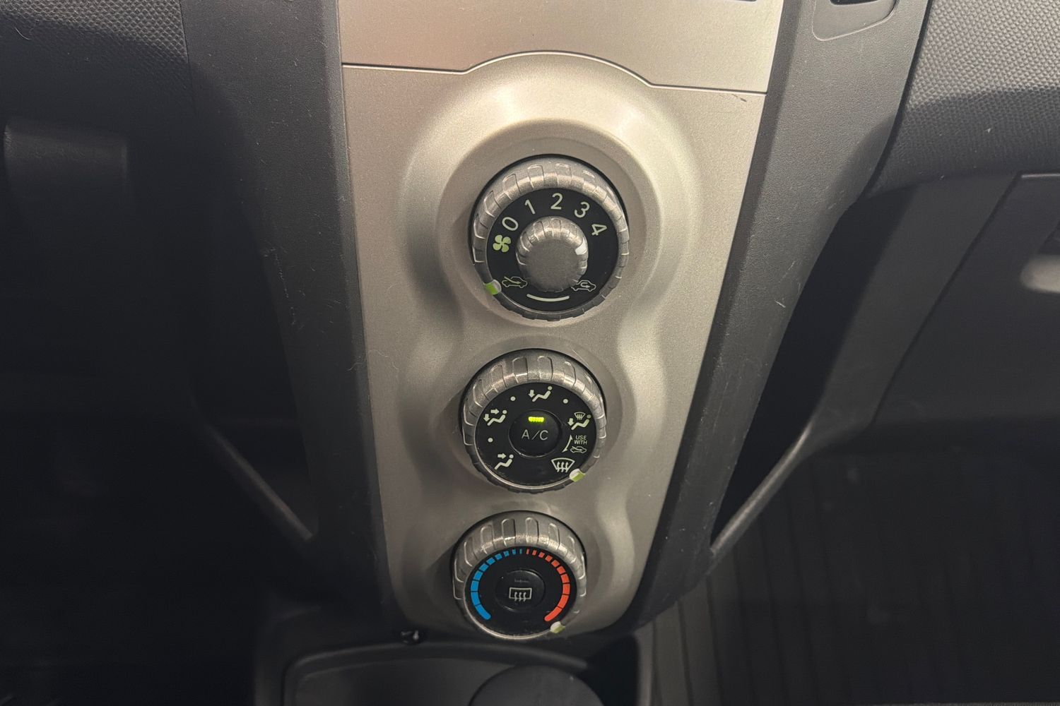 Toyota Yaris vaihtoauto