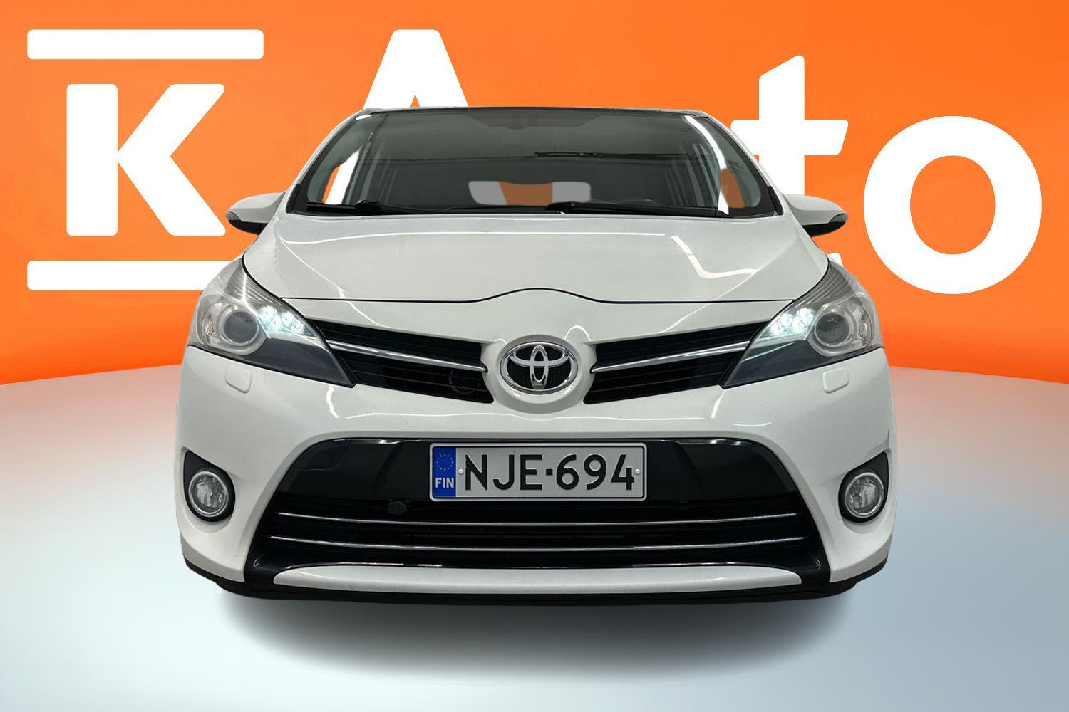 Toyota Verso vaihtoauto