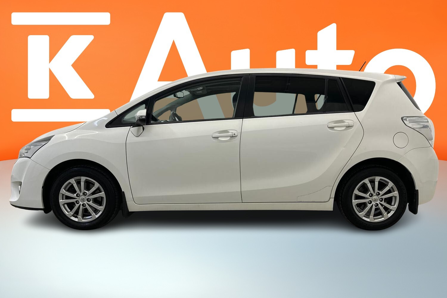 Toyota Verso vaihtoauto