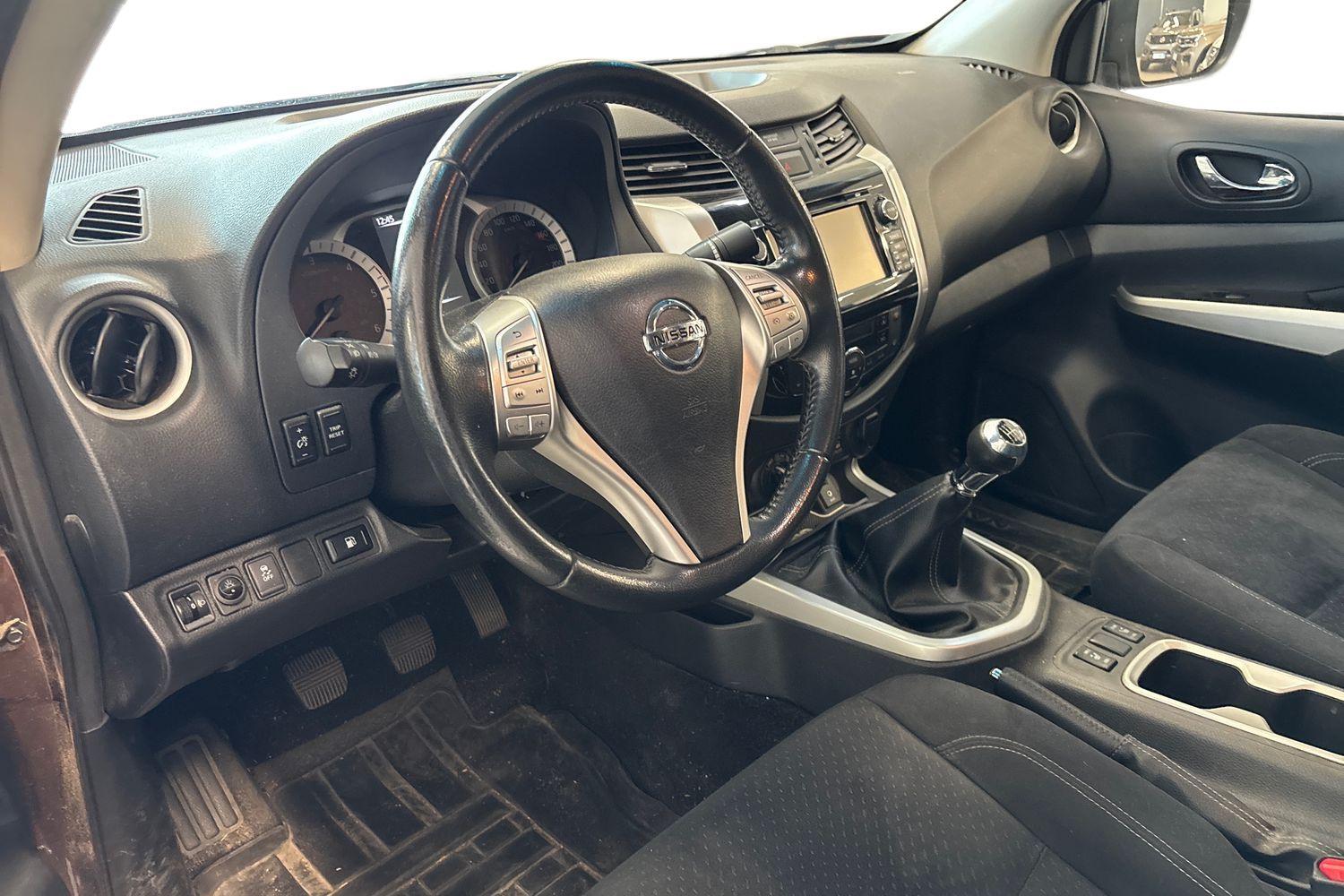 Nissan Navara vaihtoauto