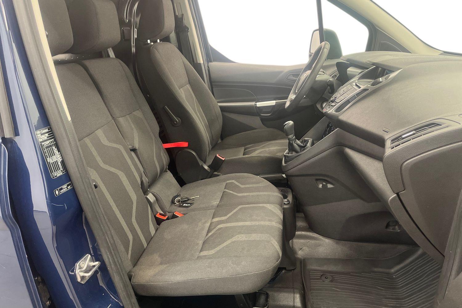 Ford Transit Connect vaihtoauto