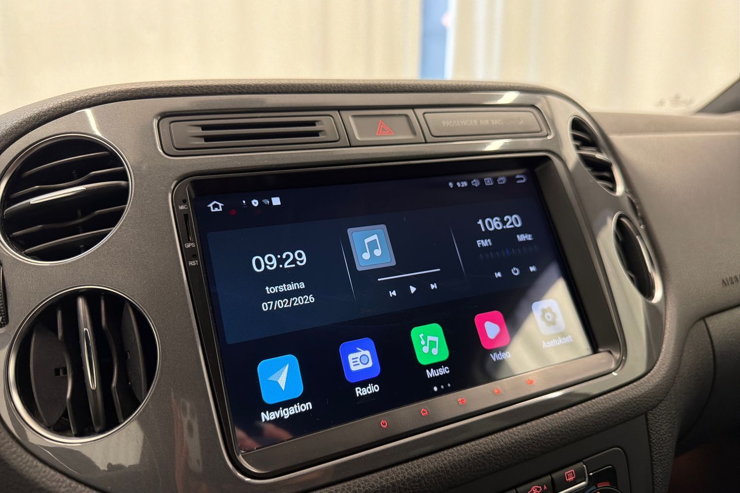 Volkswagen Tiguan vaihtoauto