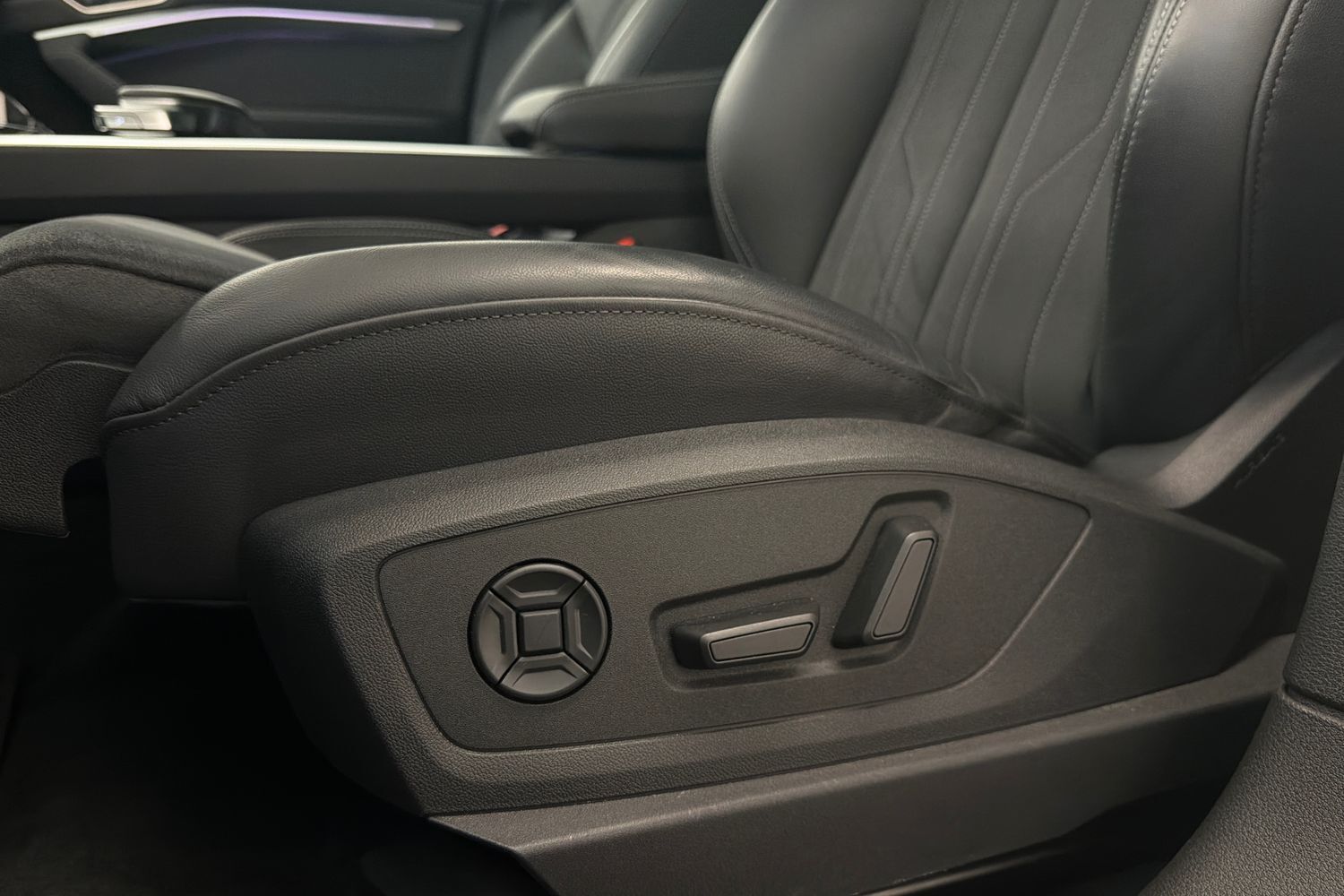 Audi Q8 e-tron vaihtoauto
