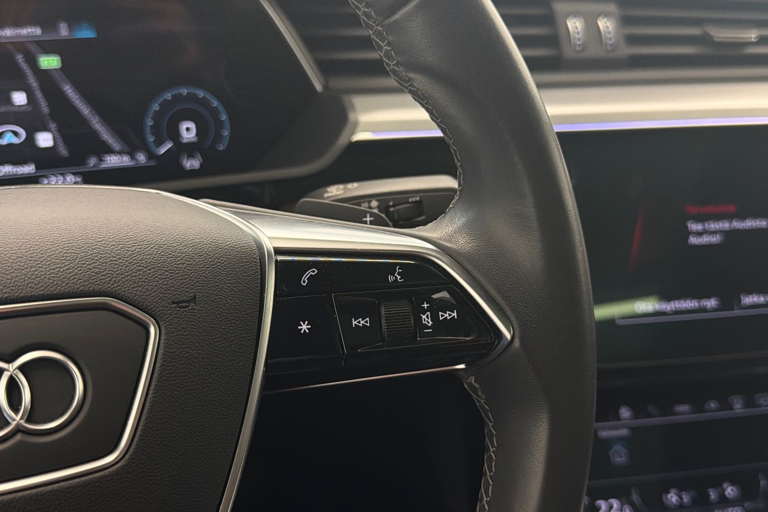 Audi Q8 e-tron vaihtoauto