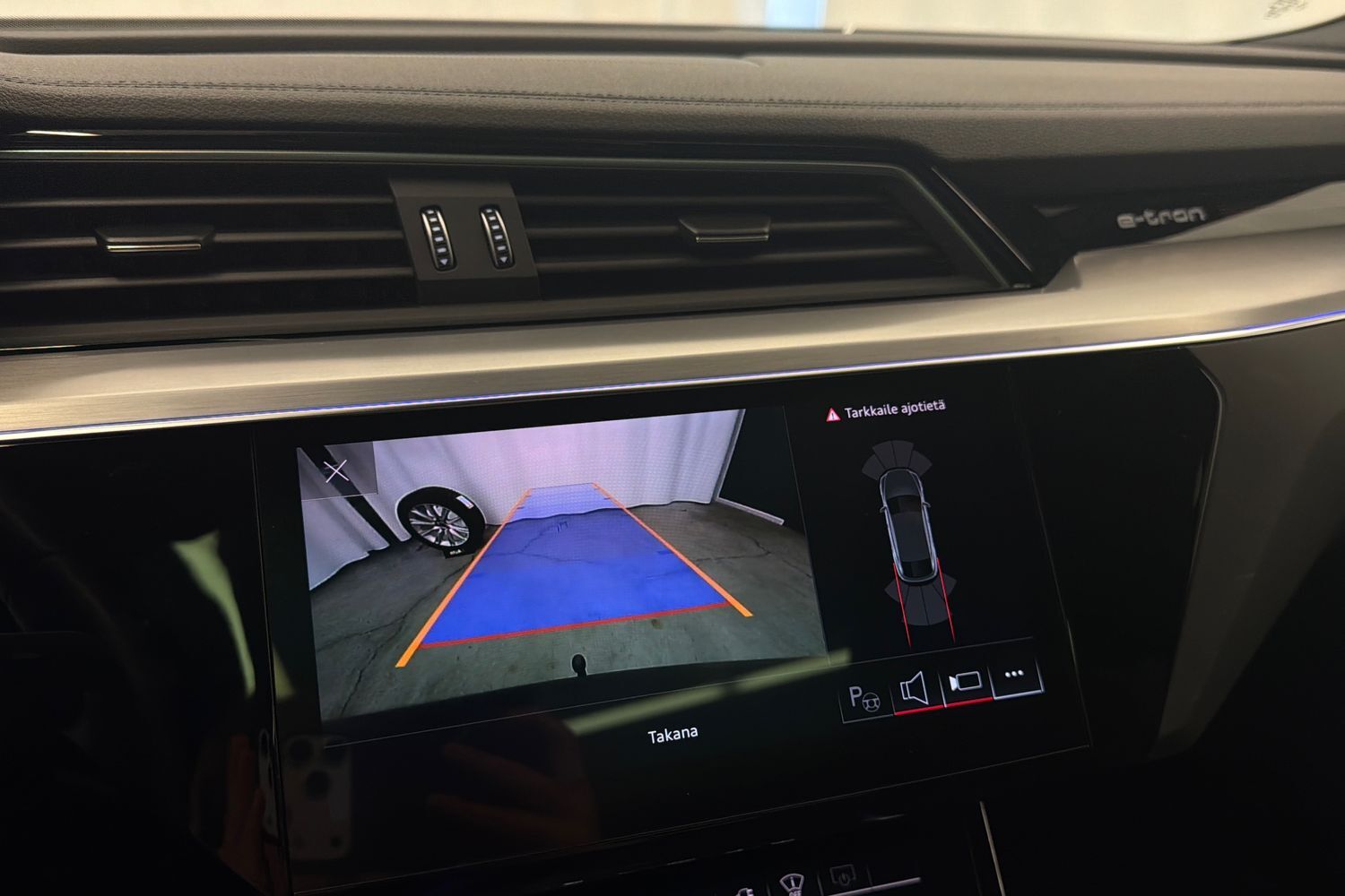 Audi Q8 e-tron vaihtoauto