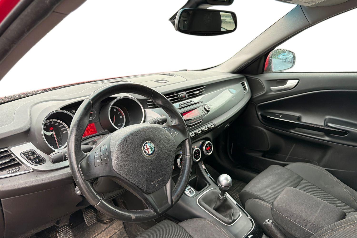 Alfa Romeo Giulietta vaihtoauto