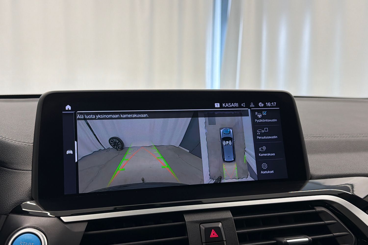 BMW iX3 vaihtoauto