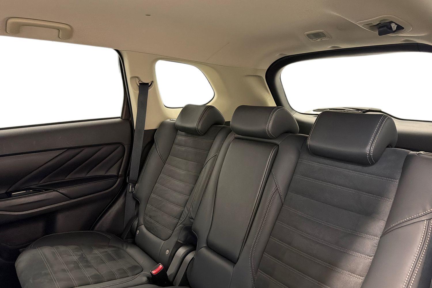 Mitsubishi Outlander PHEV vaihtoauto
