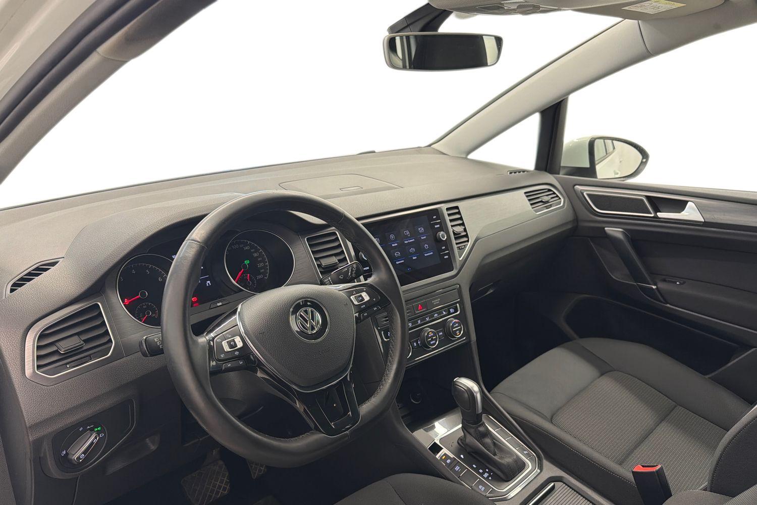 Volkswagen Golf Sportsvan vaihtoauto