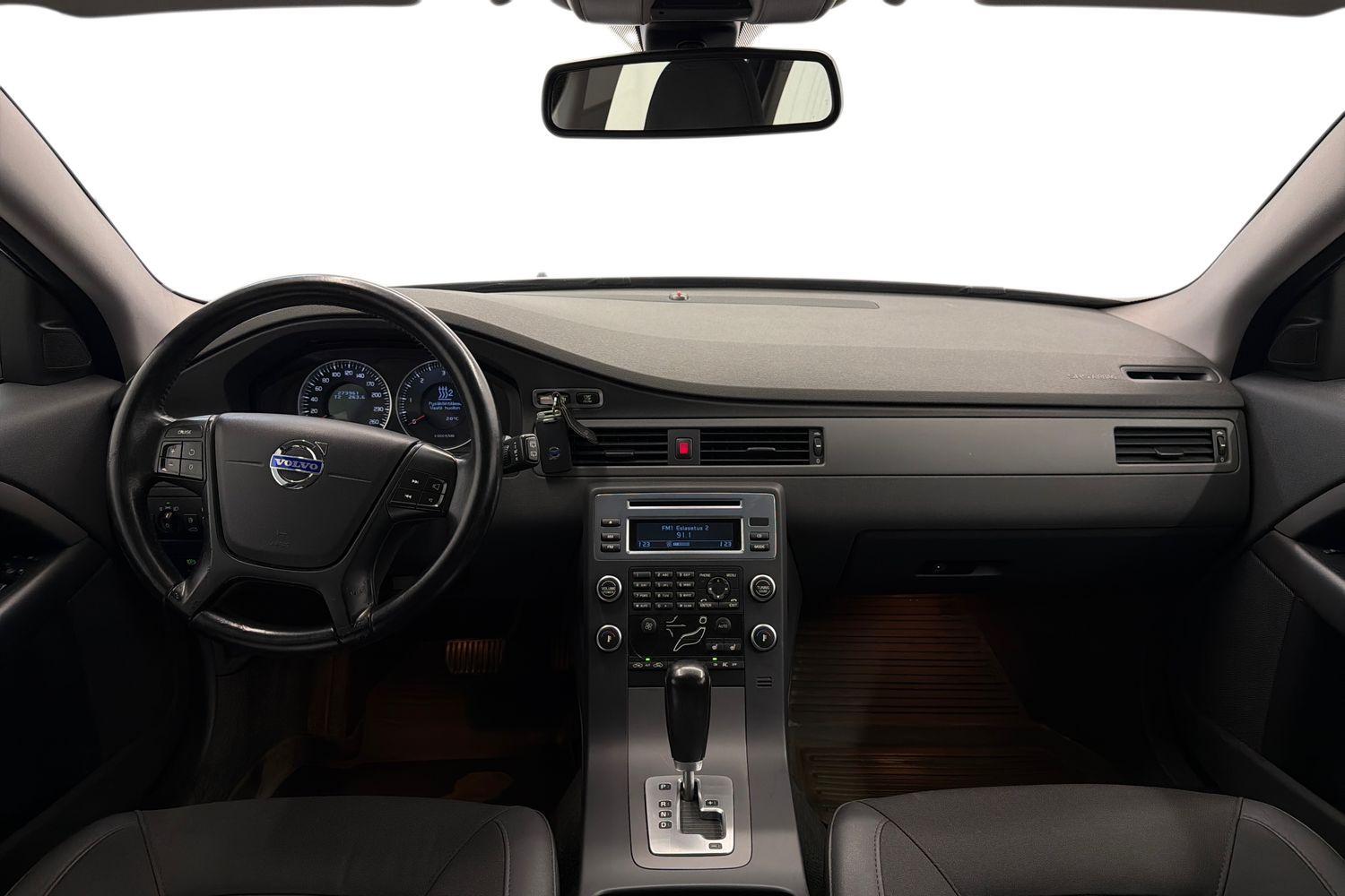 Volvo V70 vaihtoauto