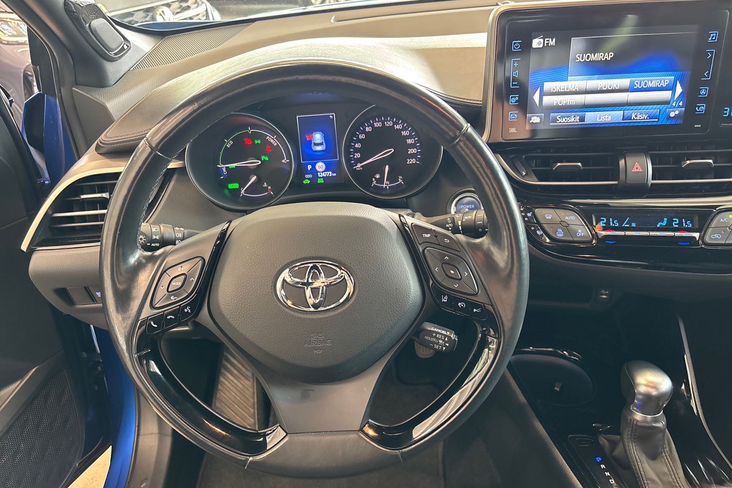 Toyota C-HR vaihtoauto