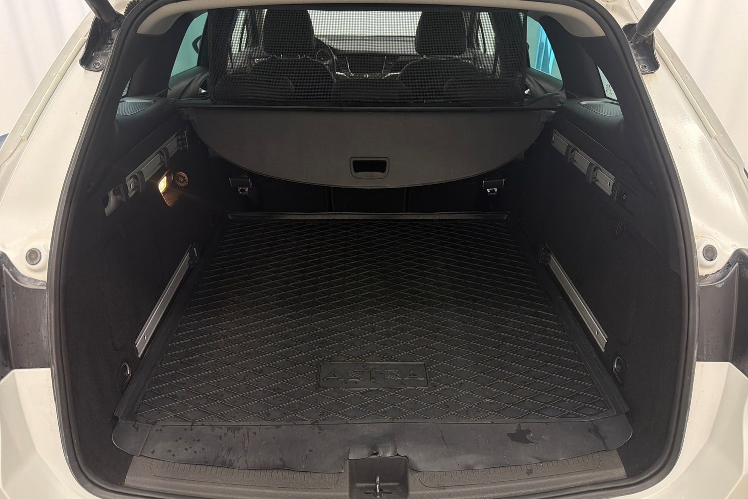 Opel Astra vaihtoauto