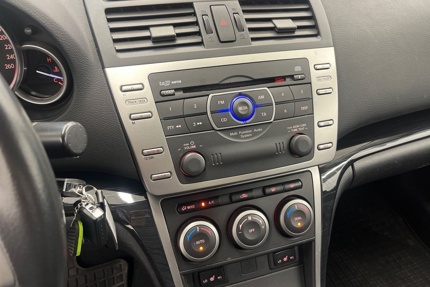 Mazda 6 vaihtoauto