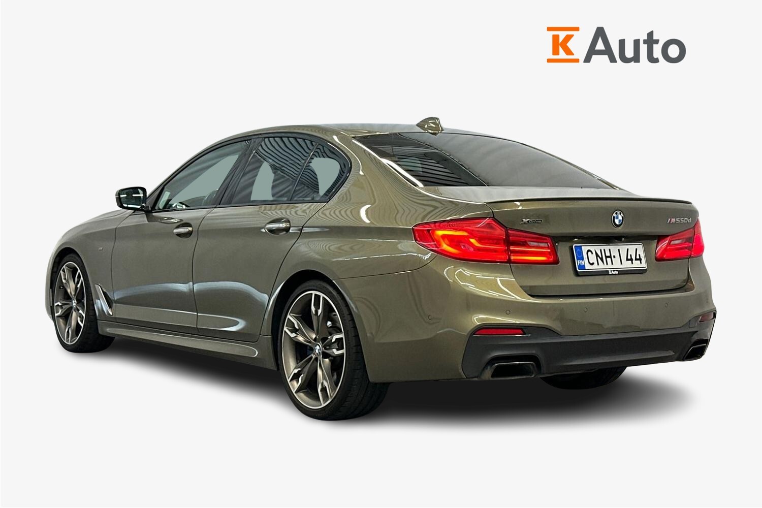 BMW M5 vaihtoauto
