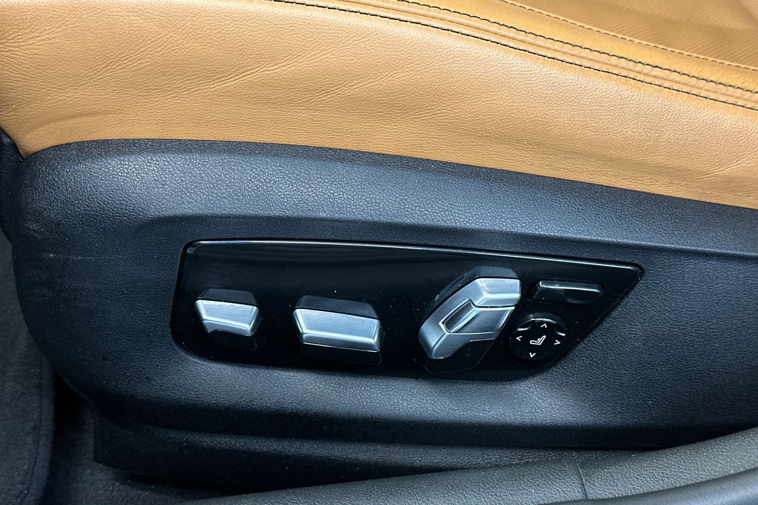 BMW M5 vaihtoauto