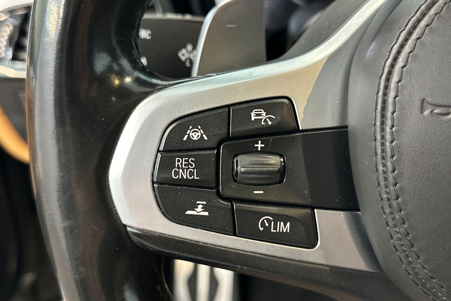 BMW M5 vaihtoauto