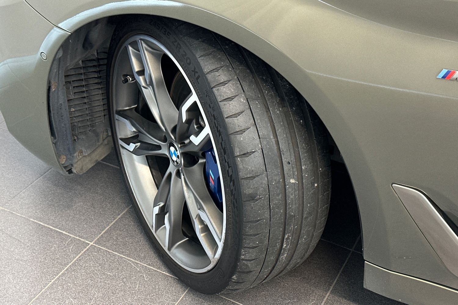 BMW M5 vaihtoauto