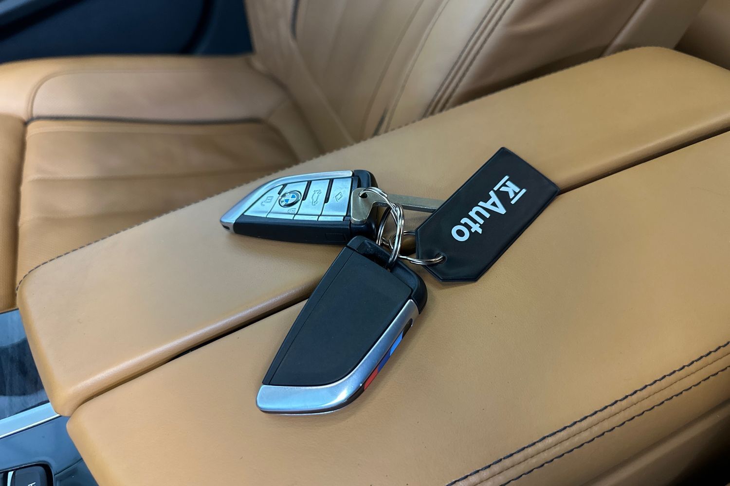BMW M5 vaihtoauto