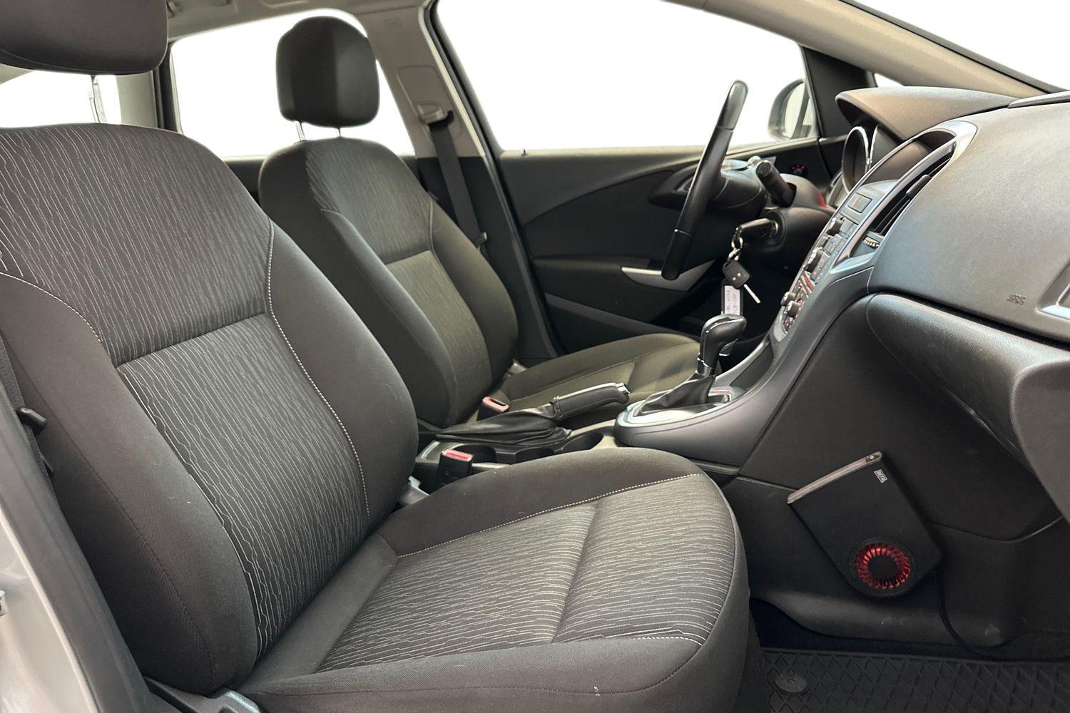 Opel Astra vaihtoauto